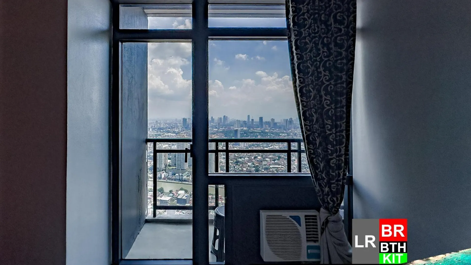 Gramercy Residences 1 Bed City View With Balcony Makati City Aparthotel
