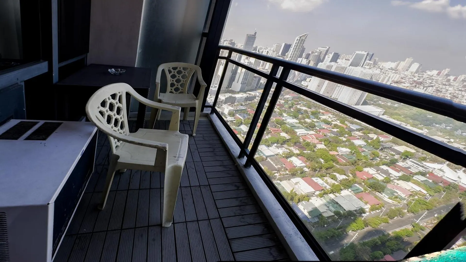 Gramercy Residences 1 Bed City View With Balcony Makati City 3*,  Philippines