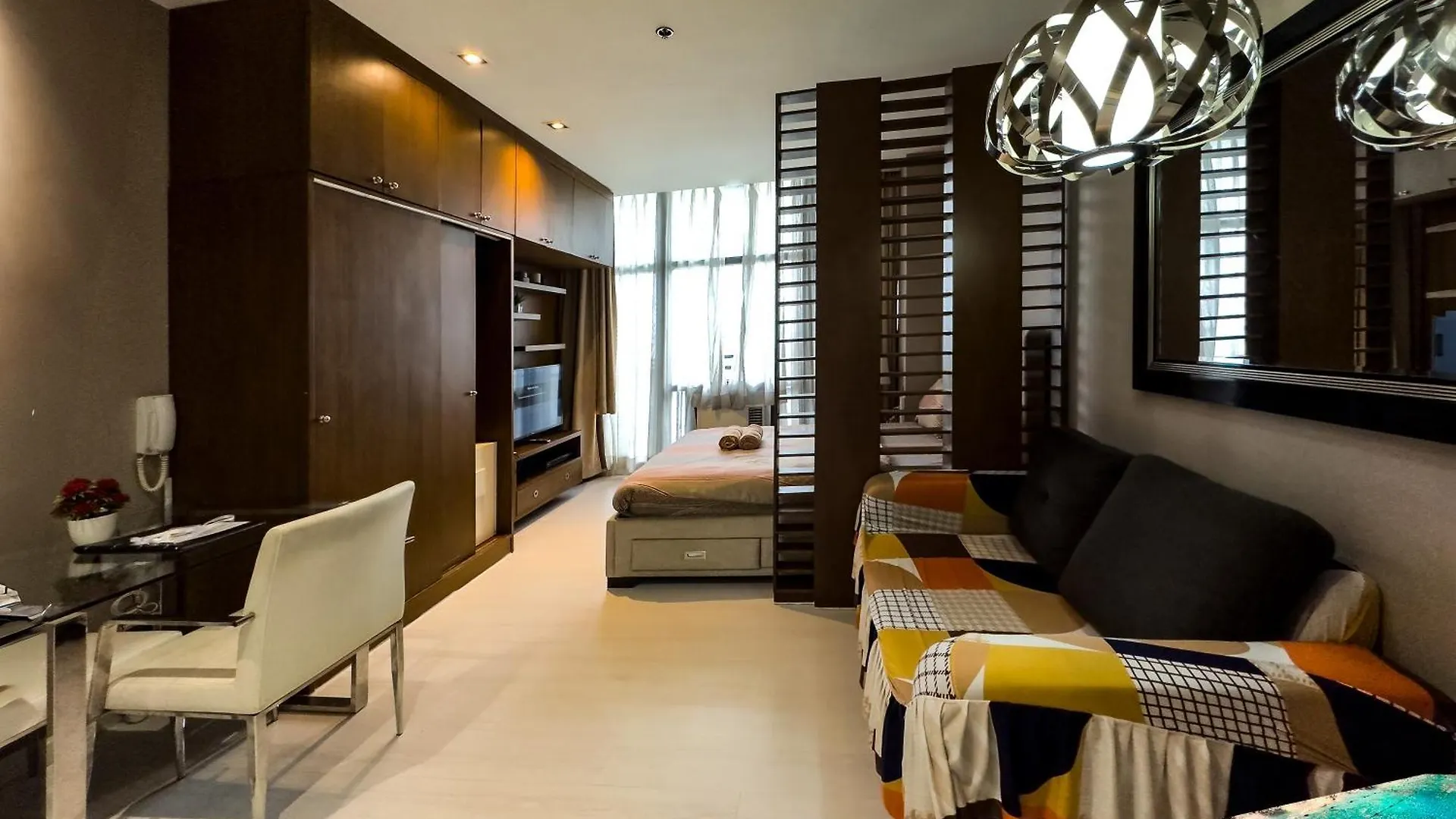 Gramercy Residences 1 Bed City View With Balcony Makati City